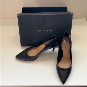 Tahari Brice Heels Size 7 Black